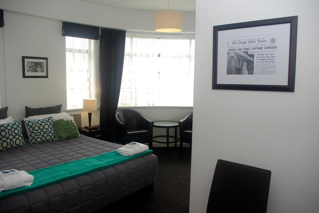 Law Courts Hotel Dunedin Room photo